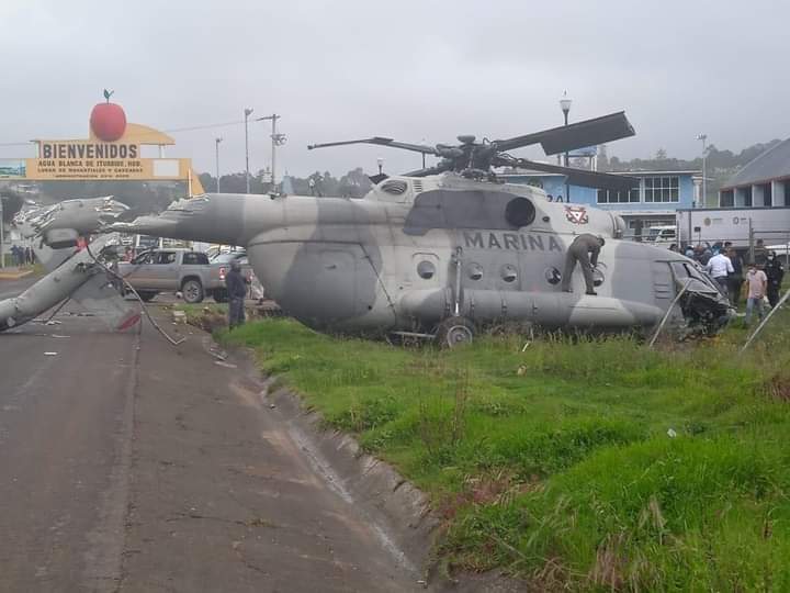 Se estrella helicóptero de la SEMAR en el estado de Hidalgo